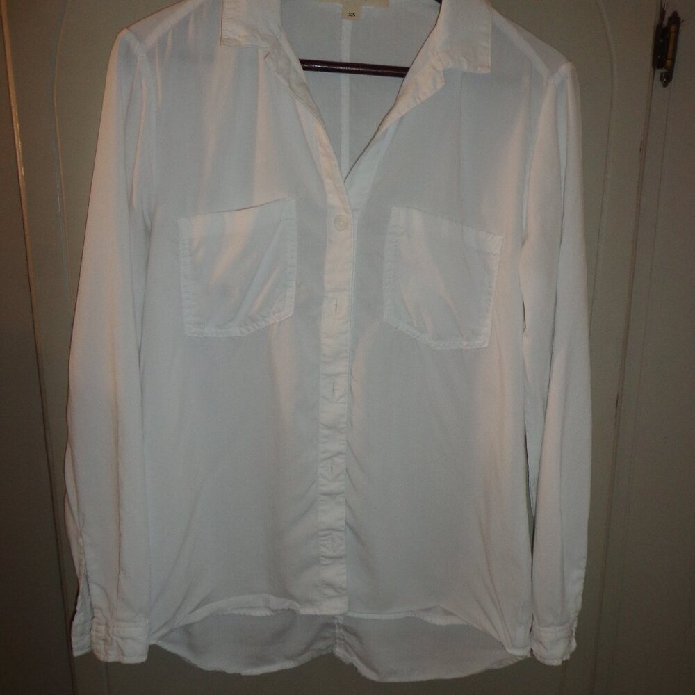 Anthropologie cloth & stone Hi-Lo Button Down Shirt XS White Pockets